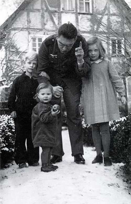 Kurt Reuber and kids