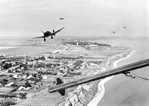 German Luftwaffe over the Sea of Azov